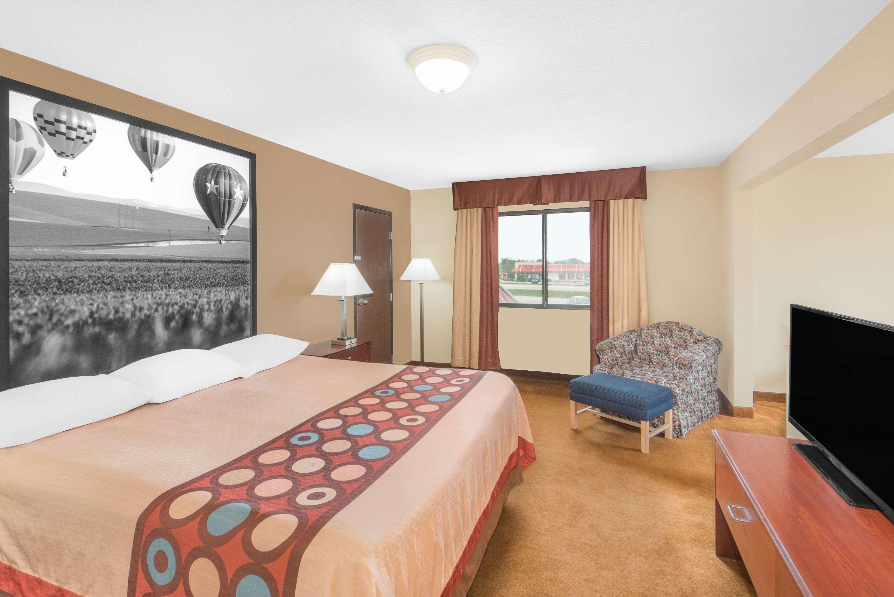 Super 8 By Wyndham Marshalltown Eksteriør billede