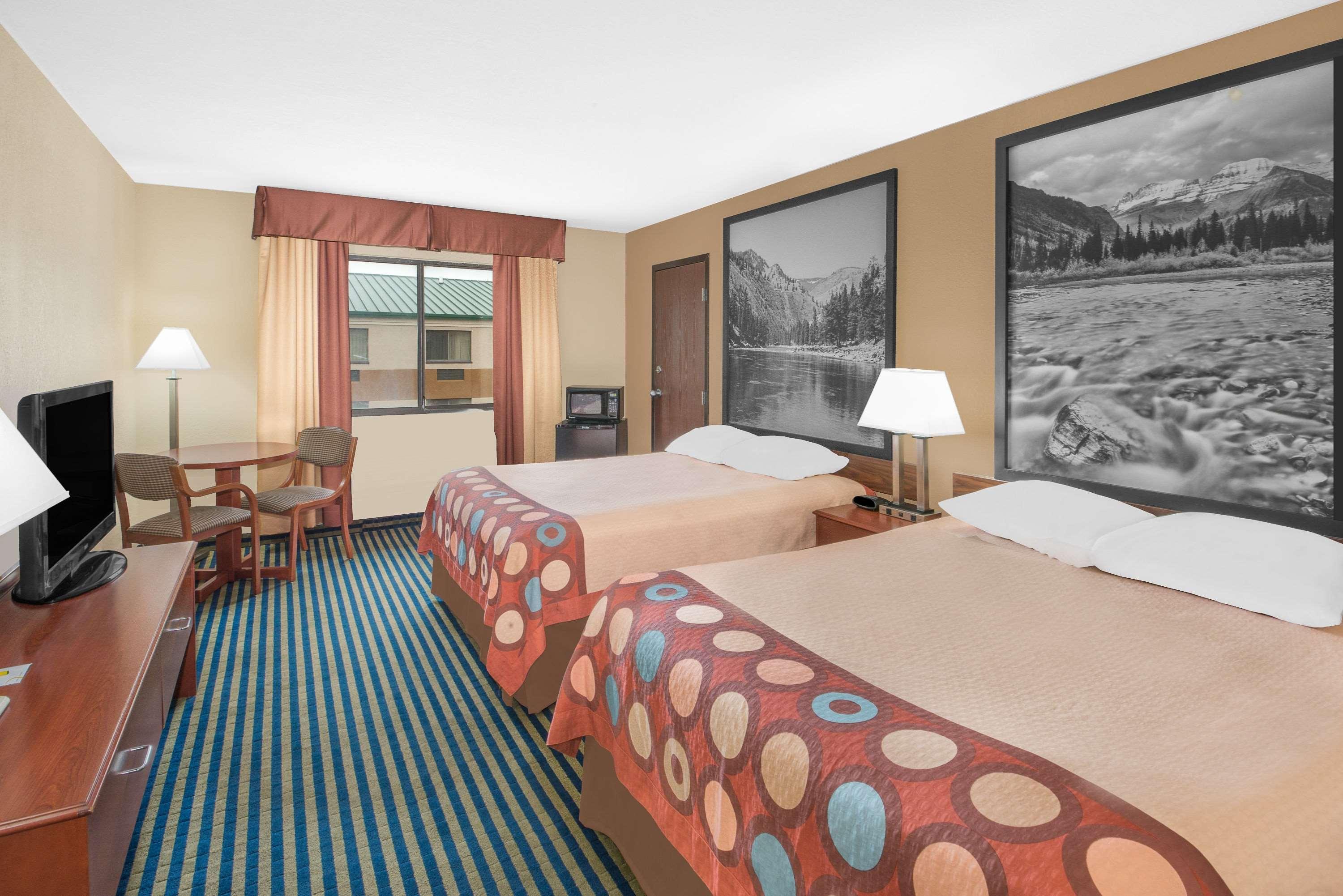 Super 8 By Wyndham Marshalltown Eksteriør billede