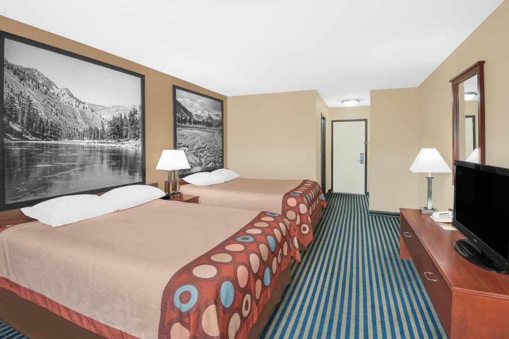 Super 8 By Wyndham Marshalltown Eksteriør billede