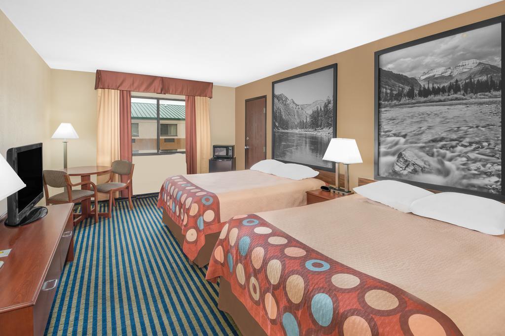 Super 8 By Wyndham Marshalltown Eksteriør billede